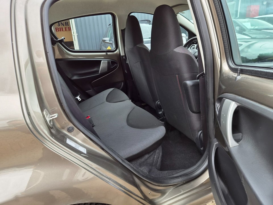 Toyota Aygo 1,0 VVT-i T1 5d