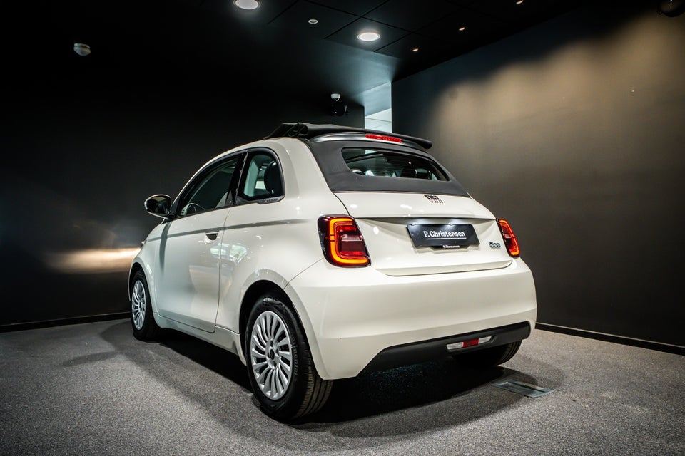 Fiat 500e 42 Icon Cabrio 2d