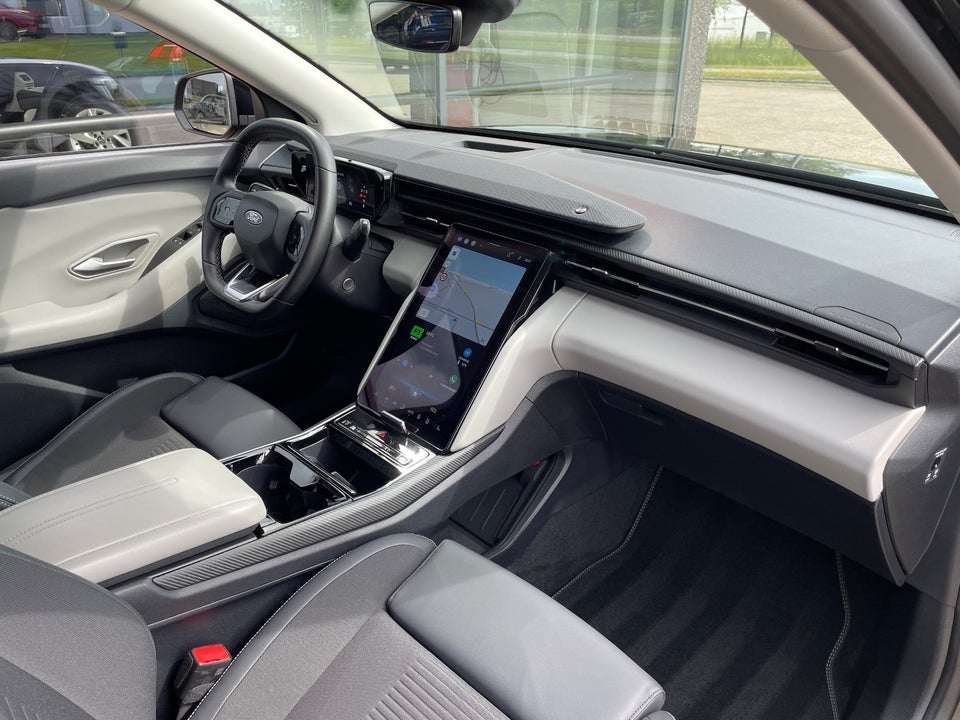 Ford Explorer 77 Premium Extended Range 5d
