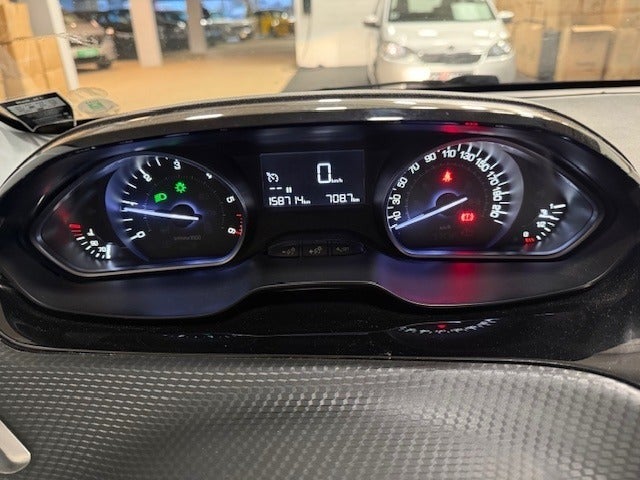 Peugeot 208 1,6 BlueHDi 100 Desire Sky 5d