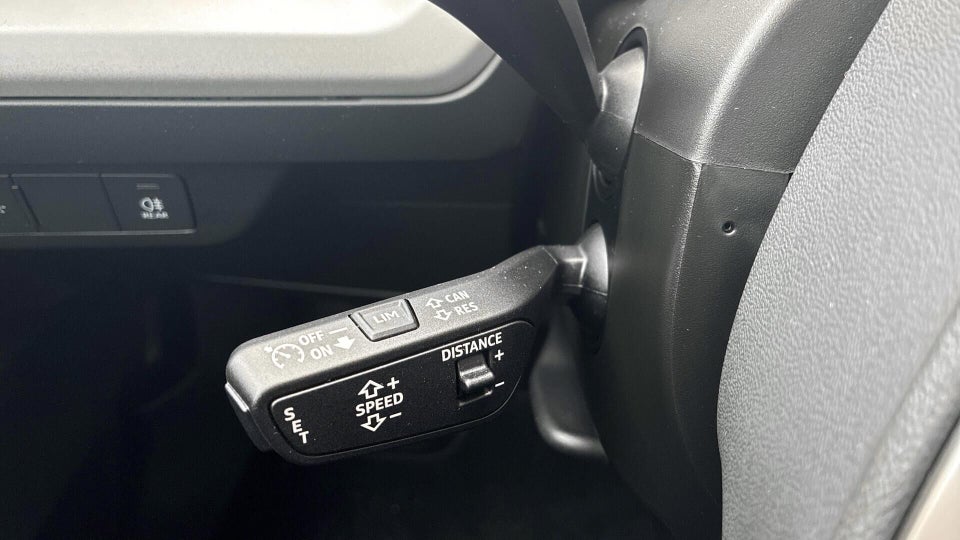 Audi Q4 e-tron 40  5d