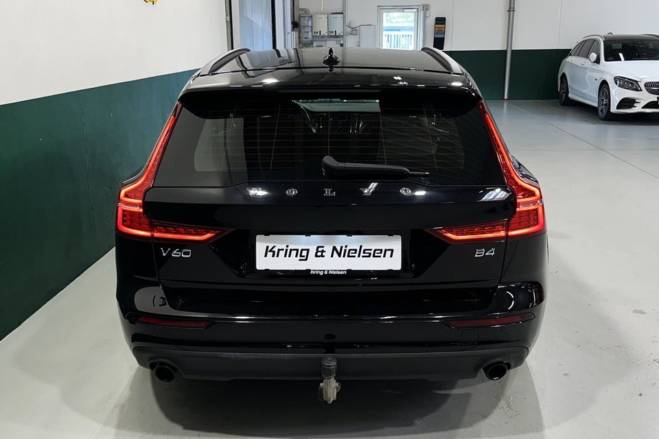 Volvo V60 2,0 B4 197 Momentum aut. 5d