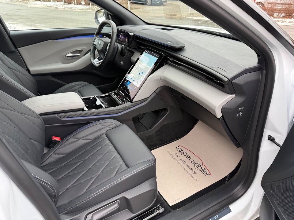 Ford Explorer 77 Premium Extended Range 5d