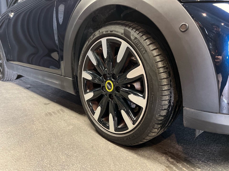 MINI Cooper SE Yours Trim 3d