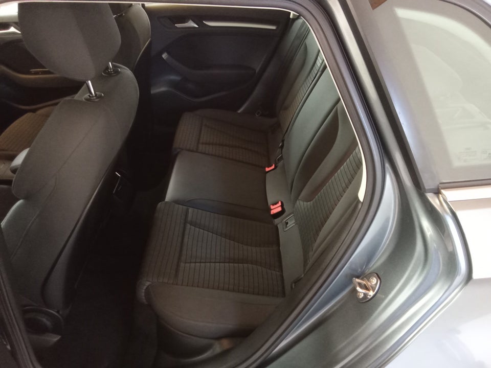 Audi A3 1,4 TFSi 150 Ambition Sportback S-tr. 5d