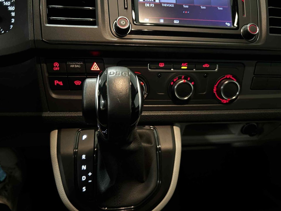 VW Transporter 2,0 TDi 150 Kassevogn DSG kort