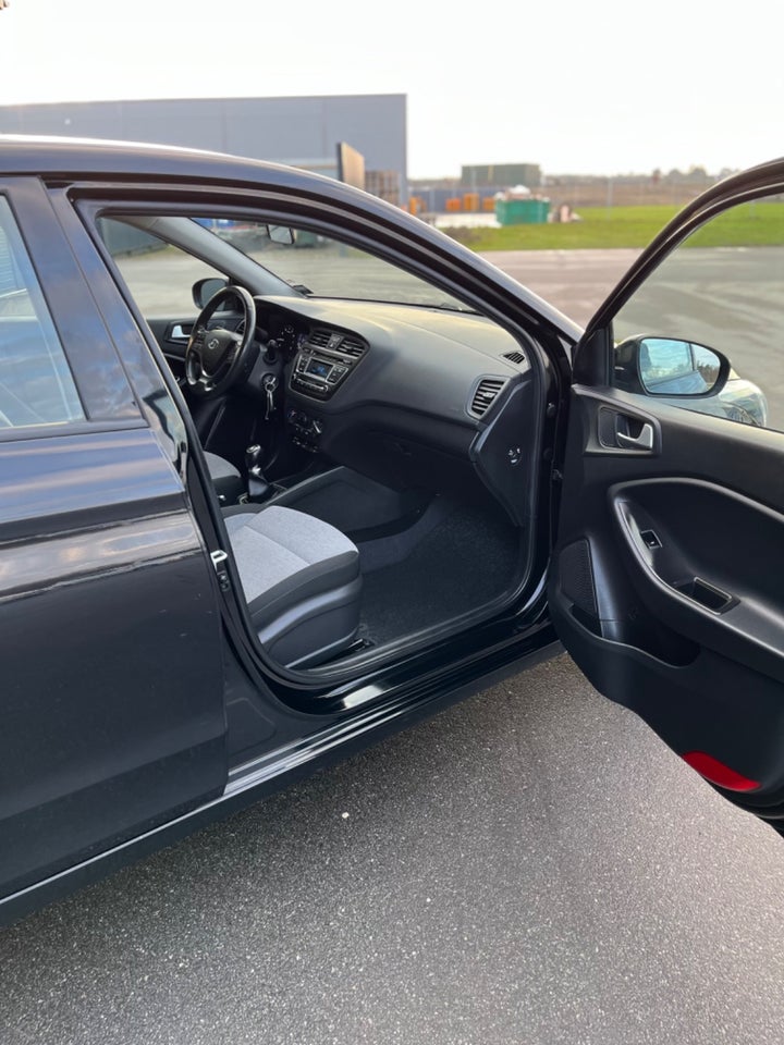 Hyundai i20 1,25 Comfort 5d
