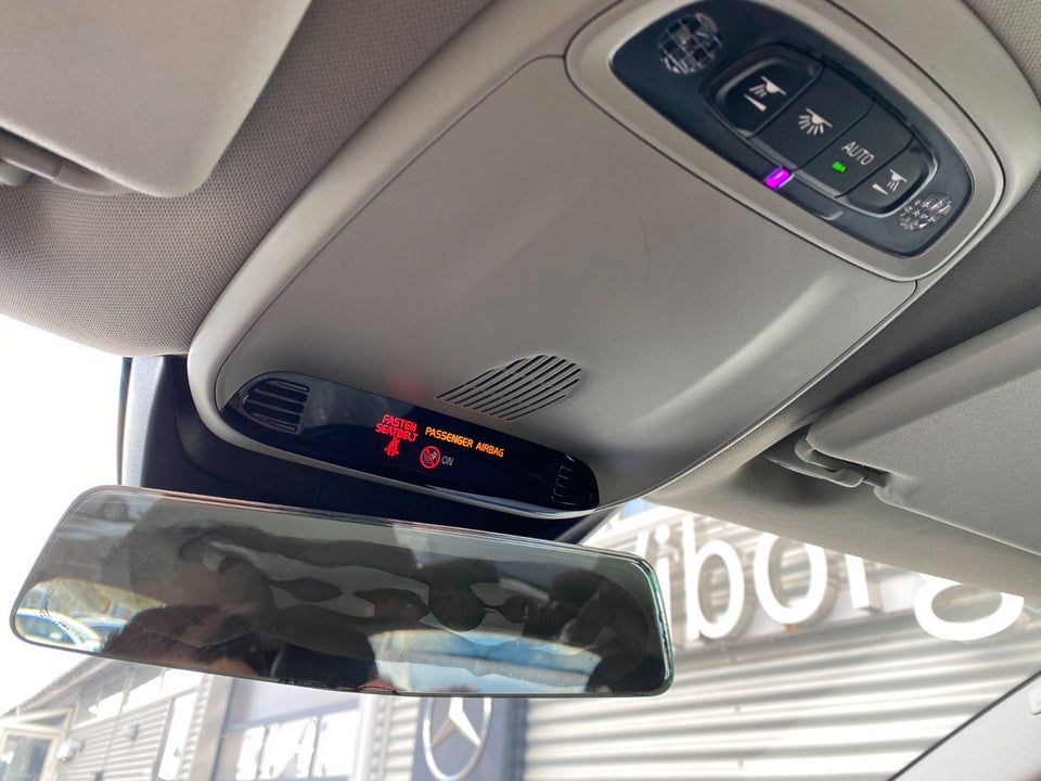 Volvo V40 1,6 D2 115 Kinetic 5d