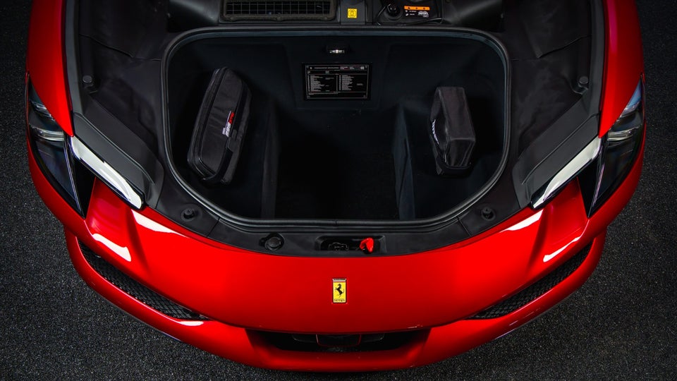 Ferrari 296 GTS 2,9 DCT 2d