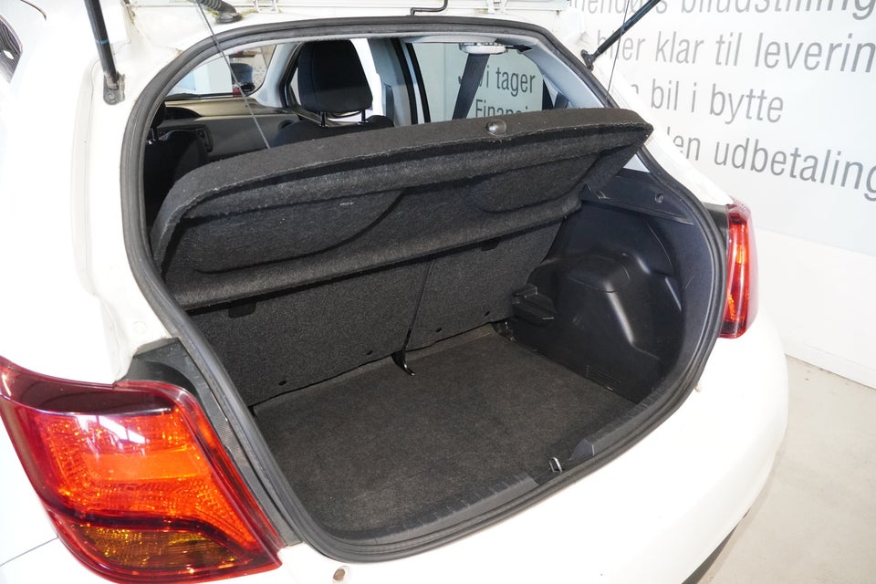 Toyota Yaris 1,0 VVT-i T1 Style 5d