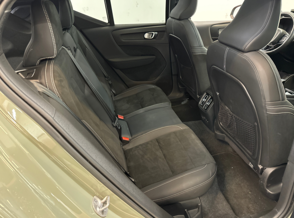 Volvo XC40 P6 ReCharge Pro 5d