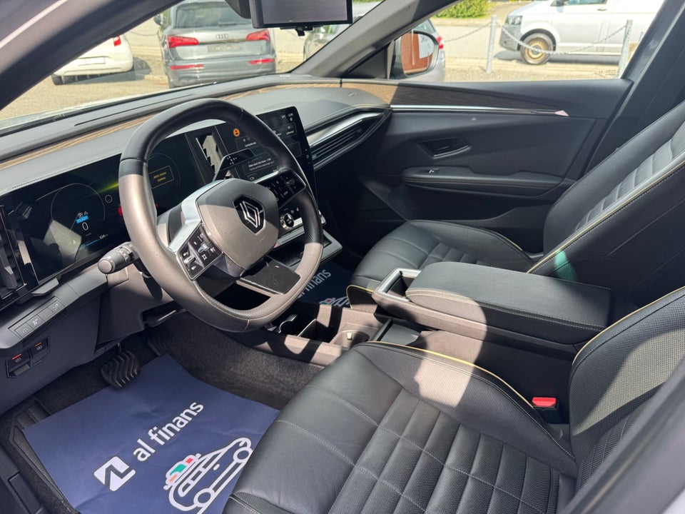 Renault Megane E-Tech 60 Iconic 5d