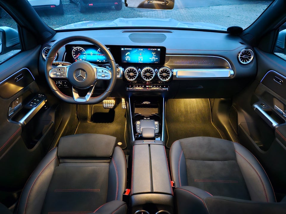 Mercedes EQB250 AMG Line 5d