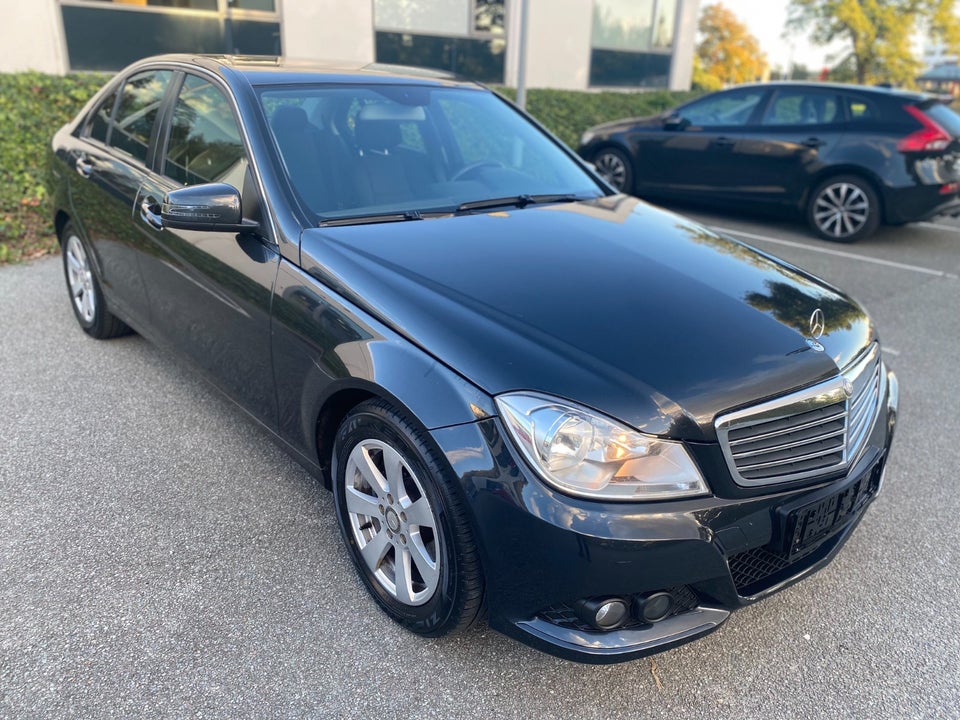 Mercedes C180 2,2 CDi Elegance BE 4d