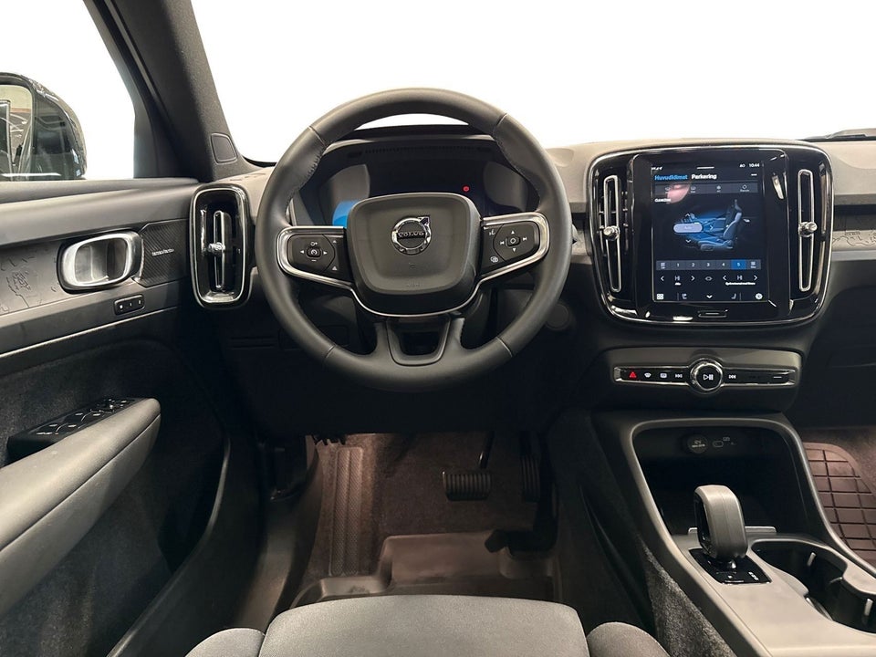 Volvo EC40 Extended Range Black Edition 5d