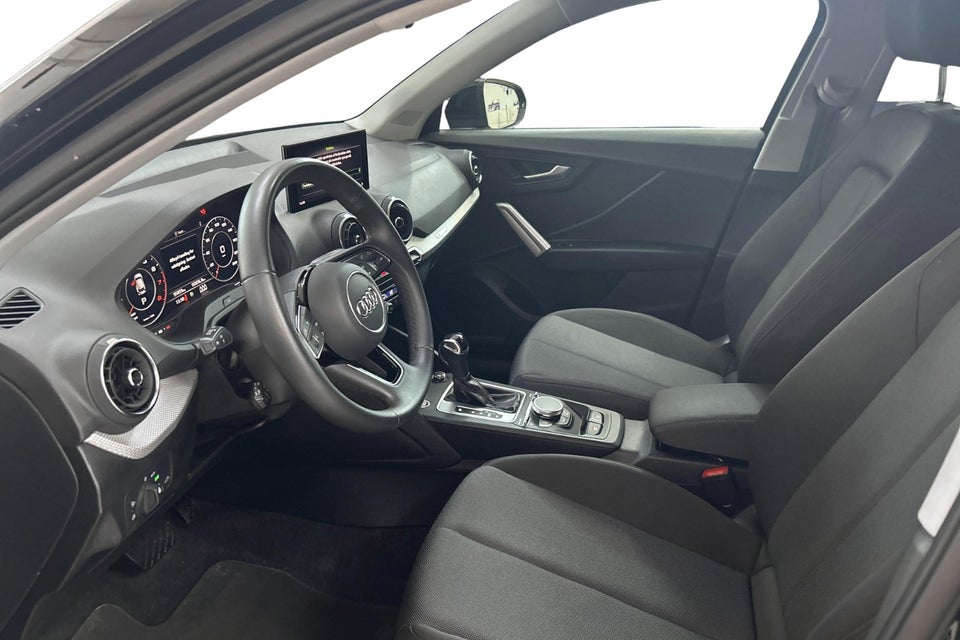 Audi Q2 35 TFSi Prestige S-tr. 5d