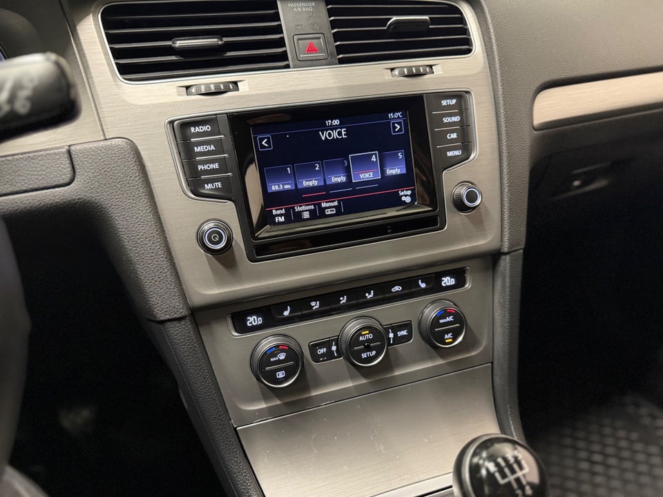 VW Golf VII 1,6 TDi 105 Comfortline BMT 5d