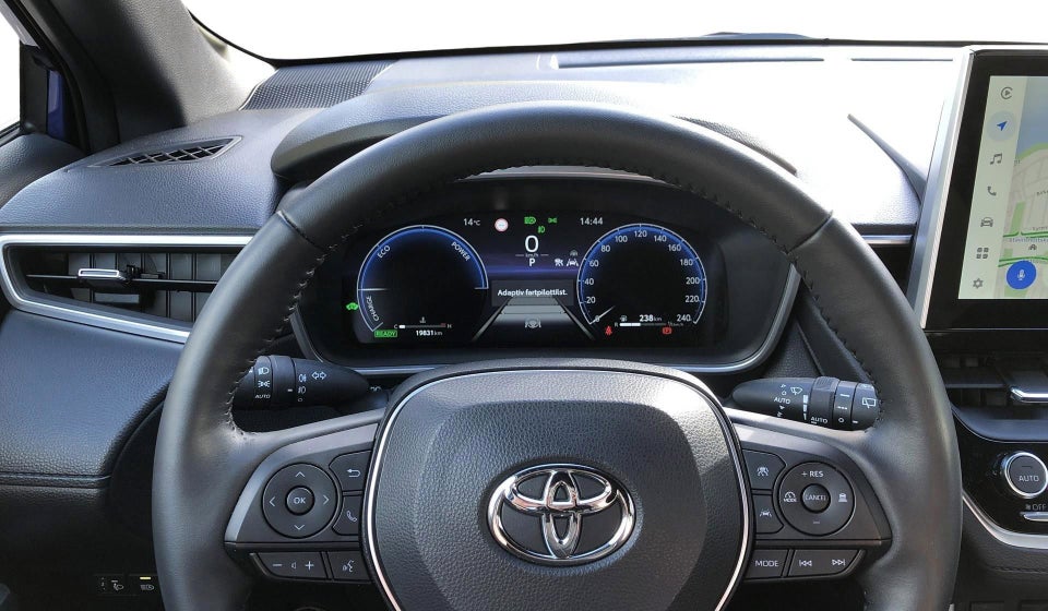 Toyota Corolla Cross 1,8 Hybrid Style Comfort CVT 5d