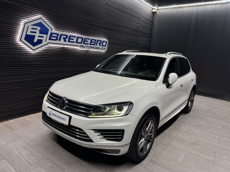 VW Touareg 3,0 V6 TDi 262 R-line Tiptr. 4Motion 5d