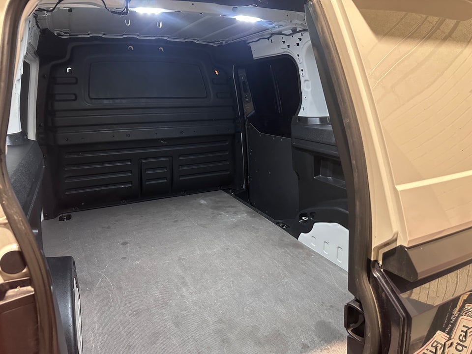 VW ID.Buzz 77 Cargo Pro