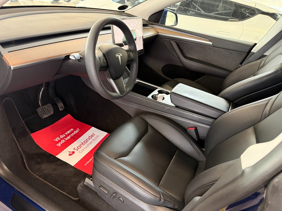 Tesla Model Y RWD 5d