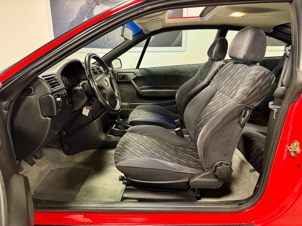 Opel Calibra 2,0i 16V 3d