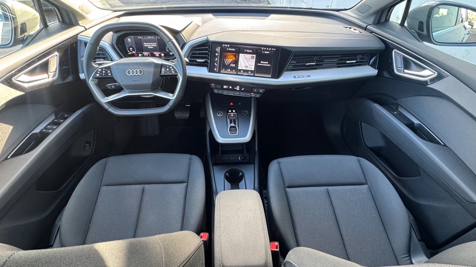 Audi Q4 e-tron 45 Progress 5d