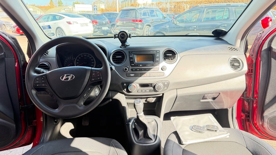 Hyundai i10 1,0 Touch 5d
