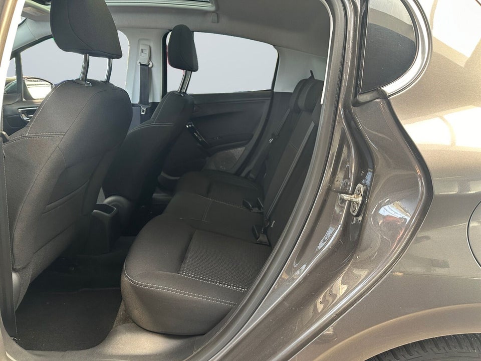 Peugeot 208 1,5 BlueHDi 100 Privé 5d