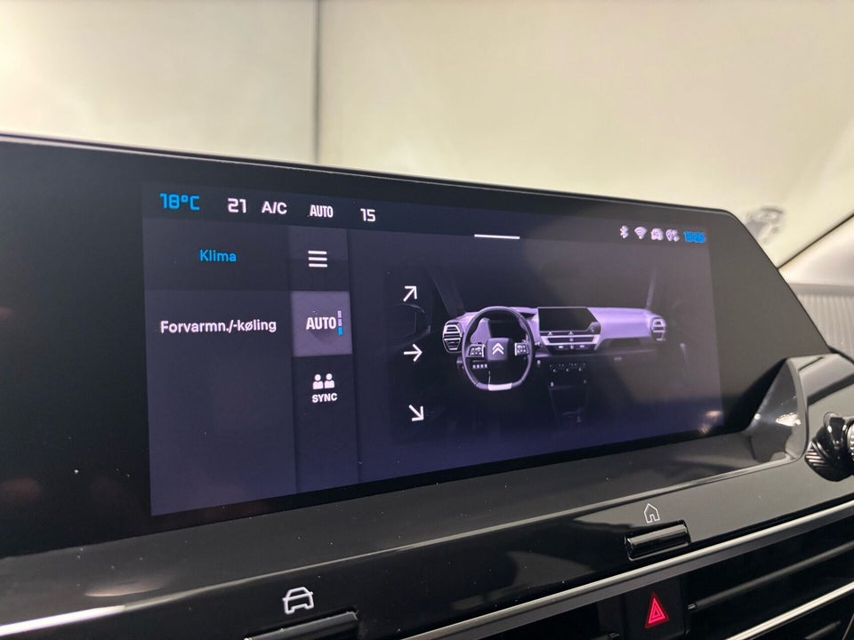 Citroën ë-C4 X 50 Shine 4d