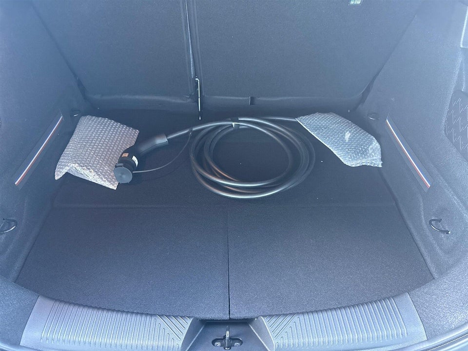 Renault 4 E-Tech 52 Techno 5d