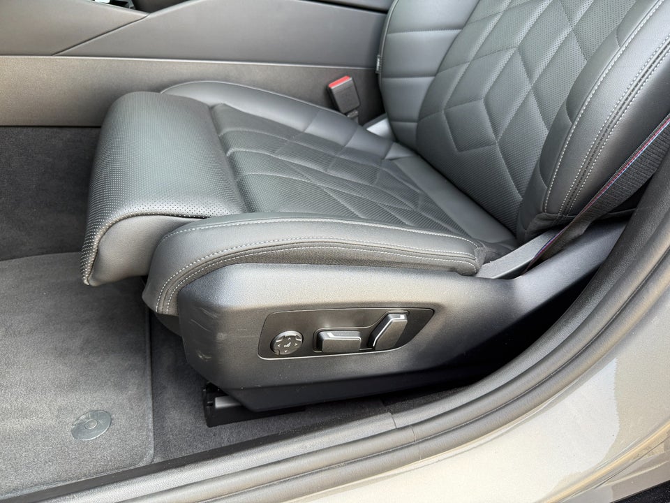 BMW i5 eDrive40 Touring Fully Charged 5d