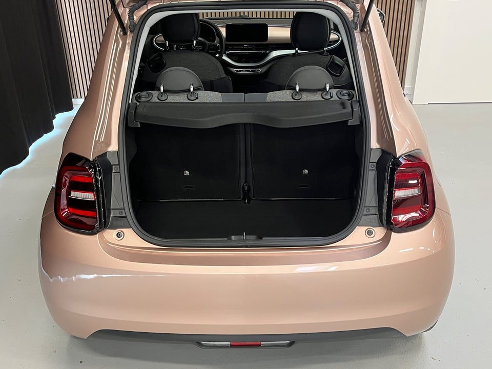 Fiat 500e 42 Icon 3d