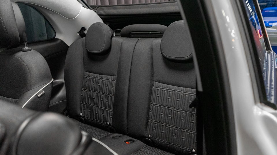 Fiat 500e 42 Icon Cabrio 2d