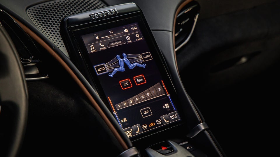 Ferrari Roma 3,9 Spider DCT 2d