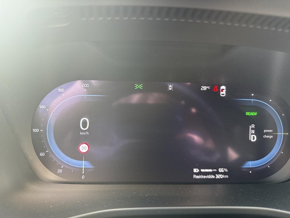 Volvo EX40 Extended Range Core 5d