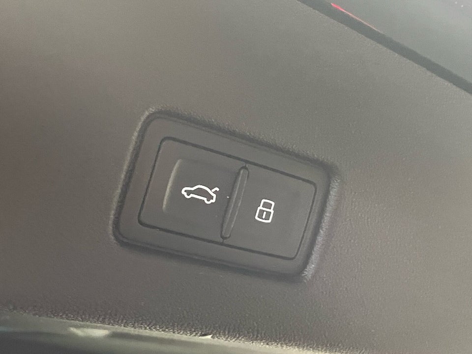 Audi Q4 e-tron 50 Attitude quattro 5d