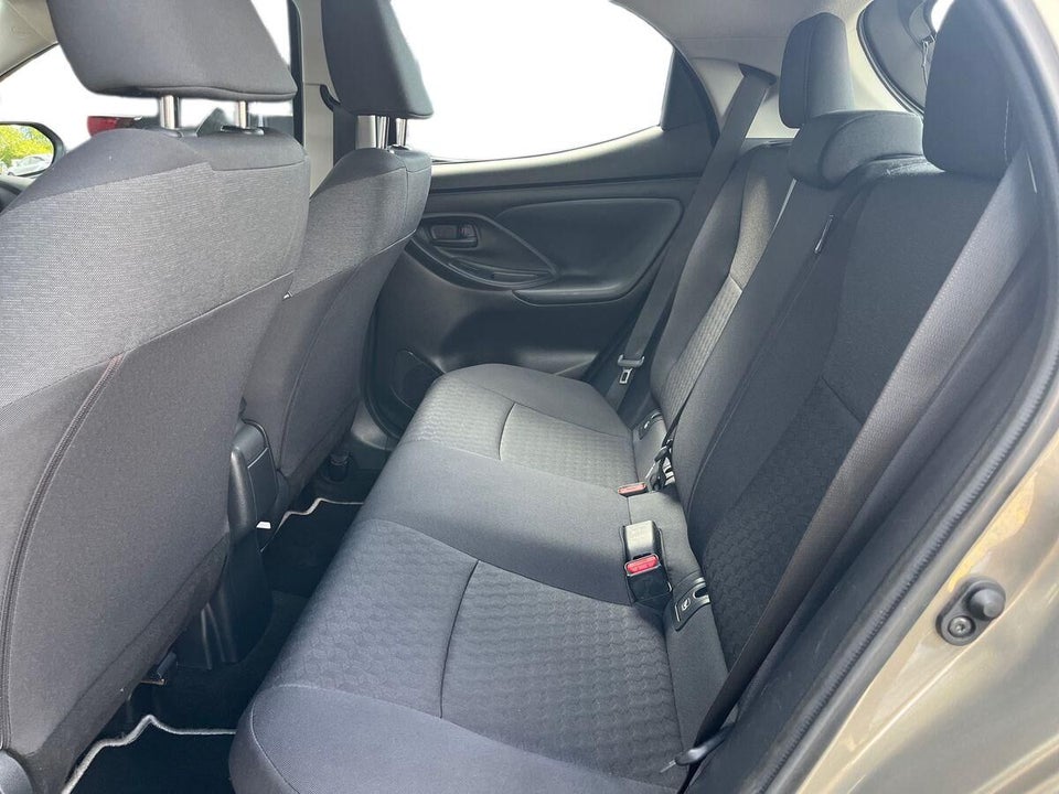 Toyota Yaris 1,5 Hybrid Active e-CVT 5d