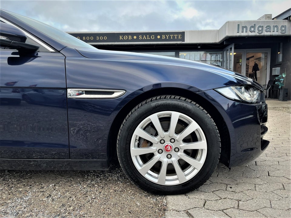 Jaguar XE 2,0 P200 Prestige aut. 4d