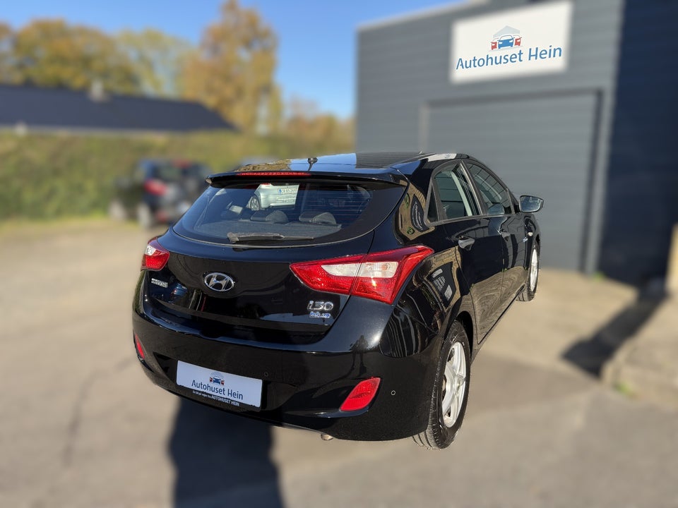 Hyundai i30 1,6 GDi XTR Eco 5d