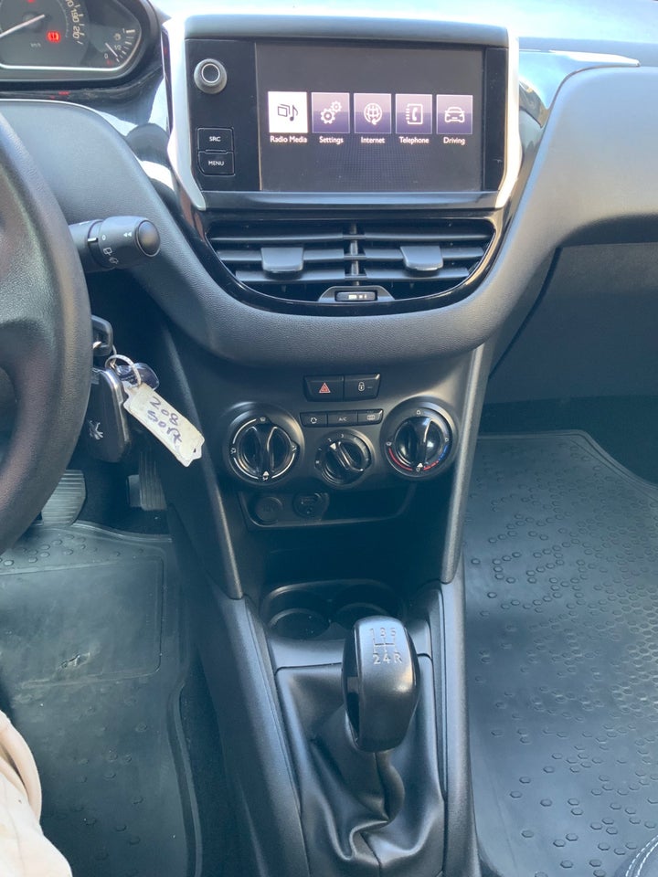 Peugeot 208 1,2 VTi 82 Allure 5d