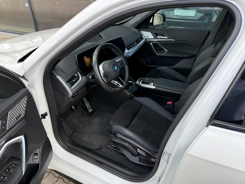 BMW iX1 eDrive20 M-Sport 5d