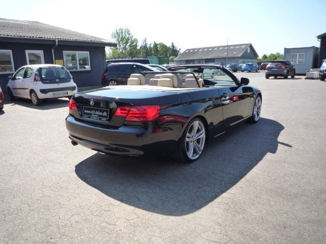 BMW 320d 2,0 Cabriolet aut. 2d