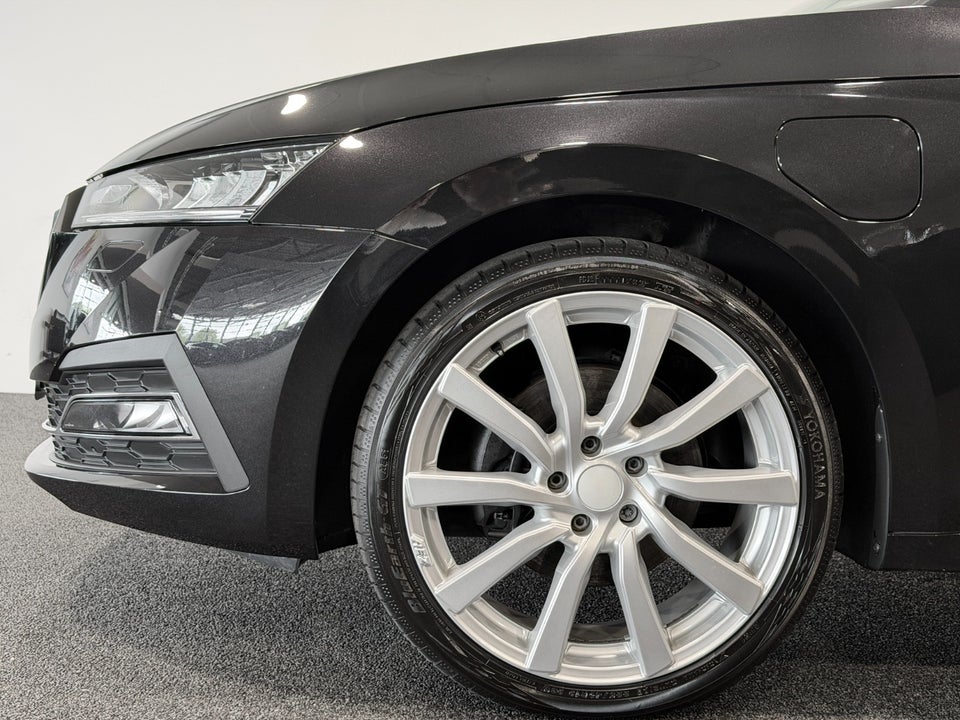 Skoda Octavia 1,4 TSi iV Plus Combi DSG 5d