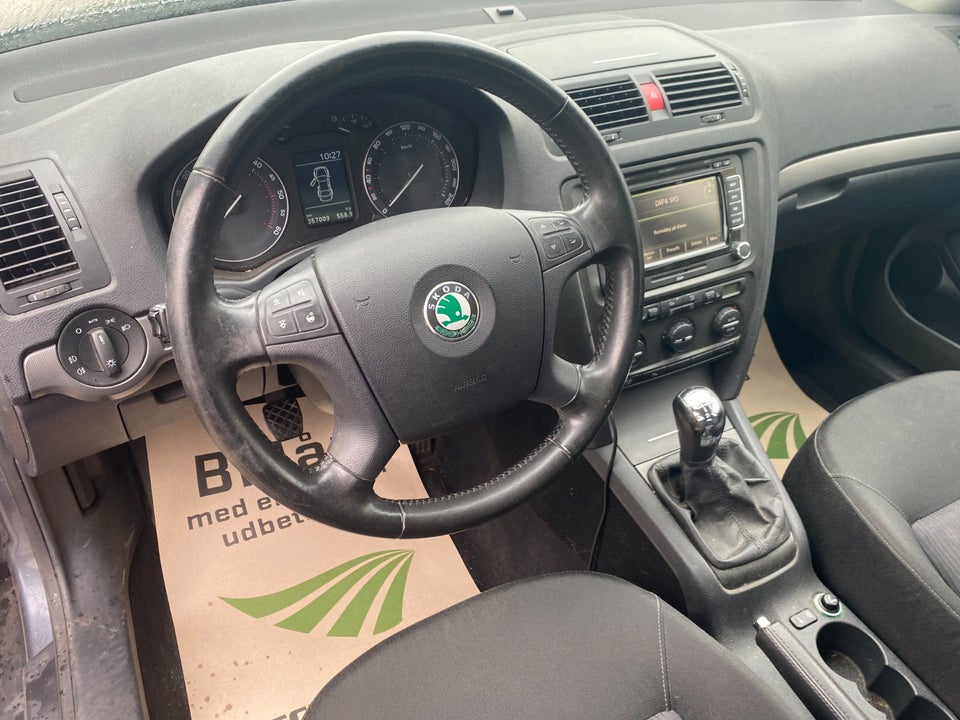 Skoda Octavia 1,9 TDi 105 Elegance Combi 5d