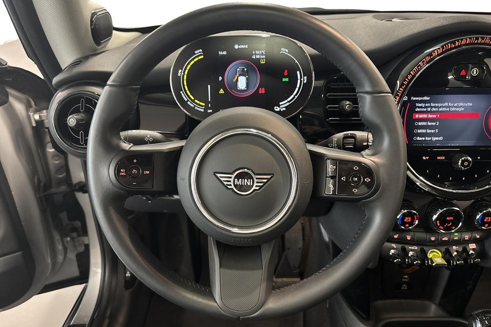 MINI Cooper SE Classic Trim 3d