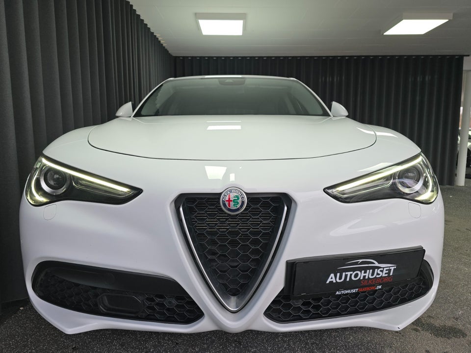 Alfa Romeo Stelvio 2,0 T 200 Edizione aut. Q4 5d