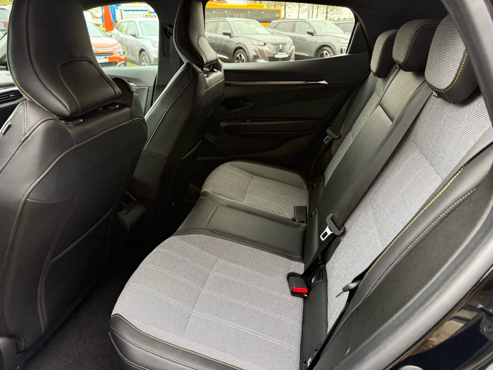 Renault Megane E-Tech 60 Techno 5d