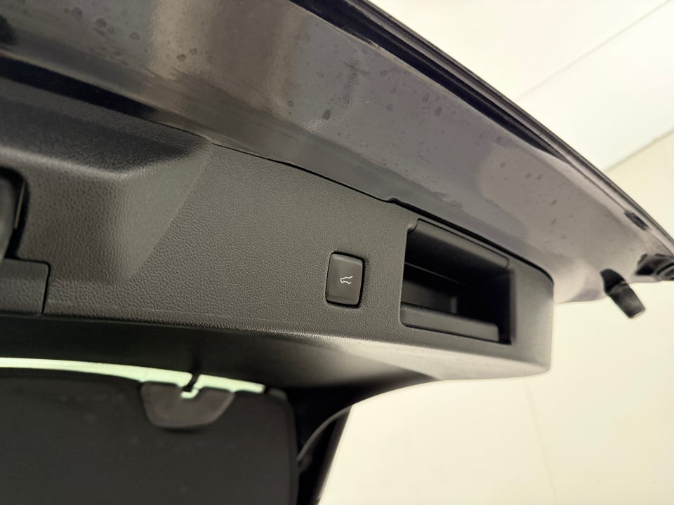 Ford Kuga 2,5 PHEV Titanium X CVT 5d