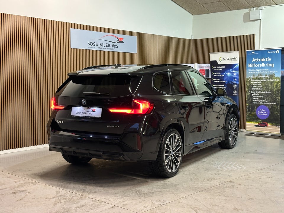 BMW iX1 xDrive30 Fully Charged M-Sport 5d